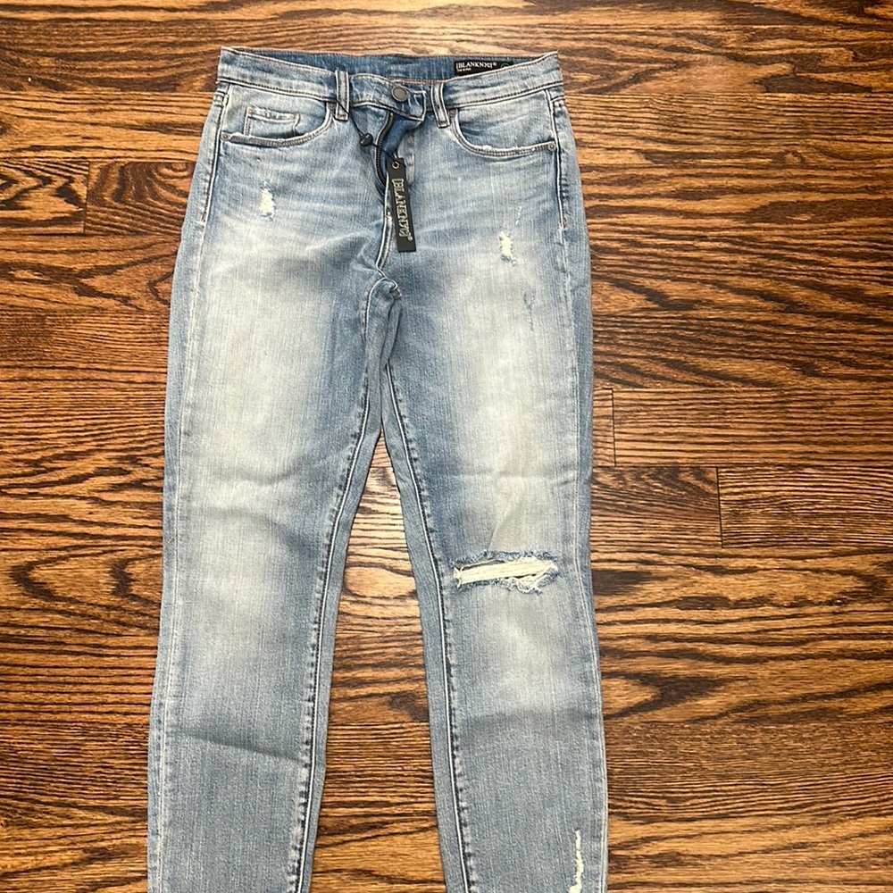 blank nyc jean with tag